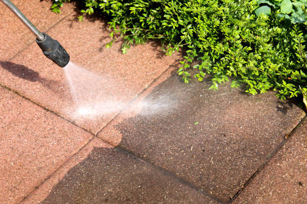 Best Sidewalk Pressure Washing  in Farmingdale, NY